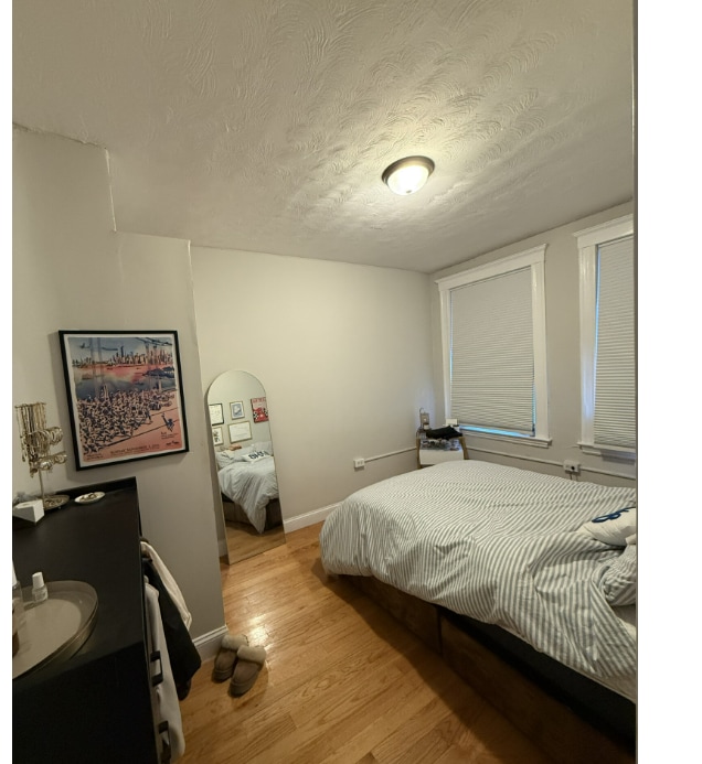 Building Photo - 220 Hanover St