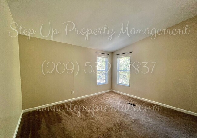 Building Photo - 23495 Kreitzer Way