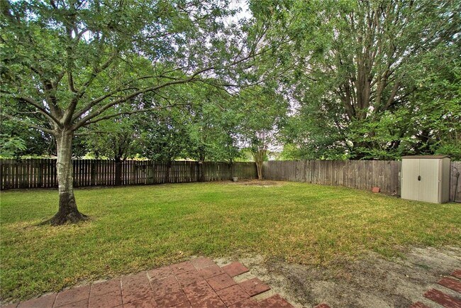 Building Photo - 12318 Yearling Dr