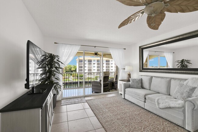 Building Photo - 2871 N Ocean Blvd