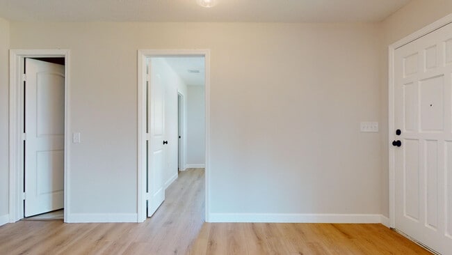 Building Photo - 4003 S Indian River Dr