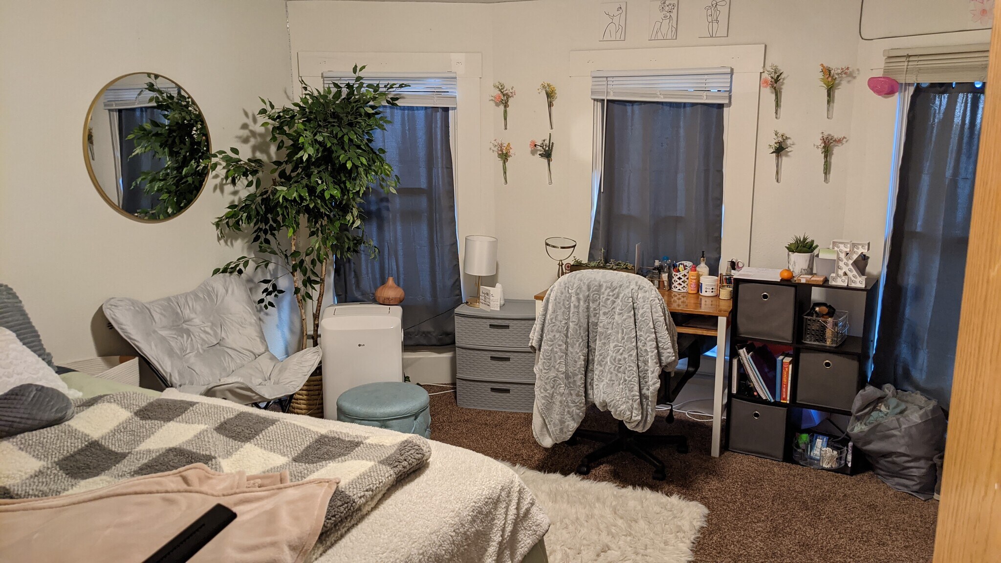 Building Photo - 918 Vine St