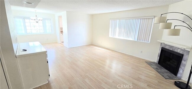 Building Photo - 630 W Dryden St