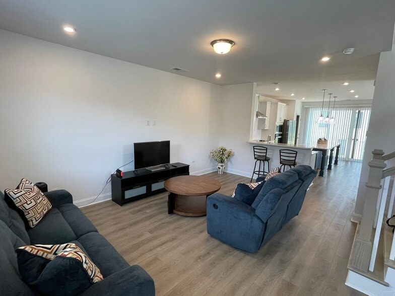 Building Photo - 15359 Ballancroft Pkwy