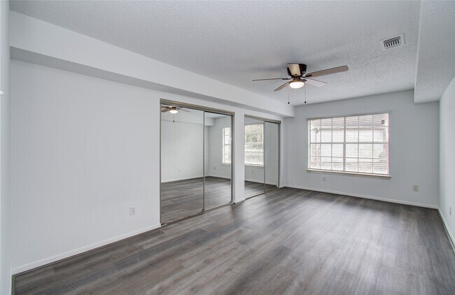 Building Photo - 2106 Spyglass Dr