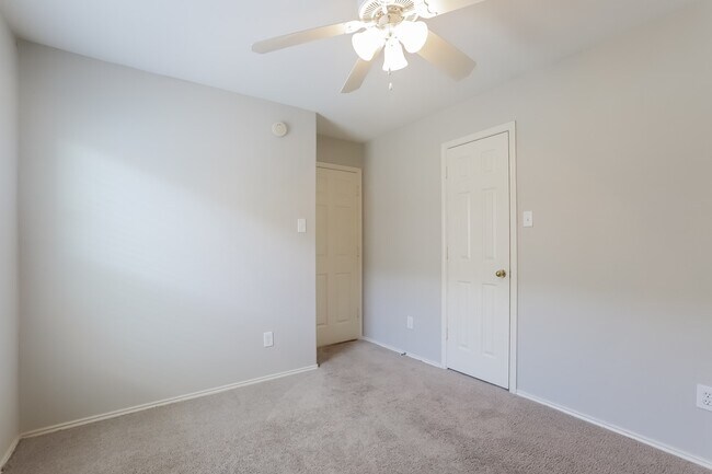 Building Photo - 12114 English Brook Cir