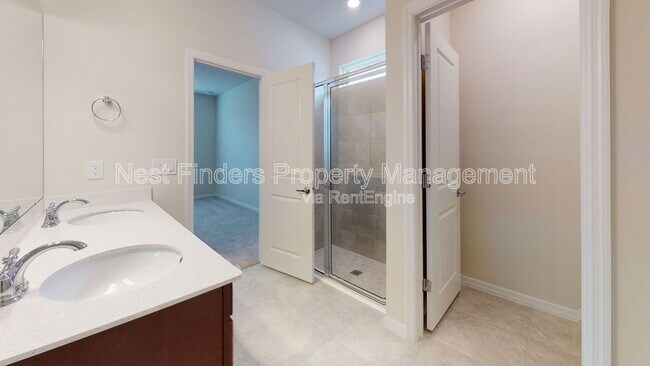 Building Photo - 12444 Coach Lgt Dr