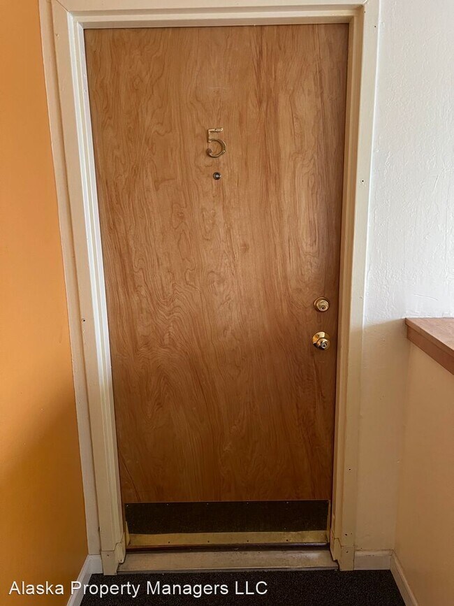 Building Photo - 2 br, 1 bath House - 8861 Cordell Cir #5