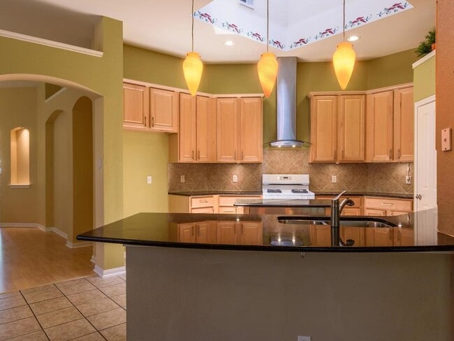 Building Photo - 442 S Lynnwood Trail