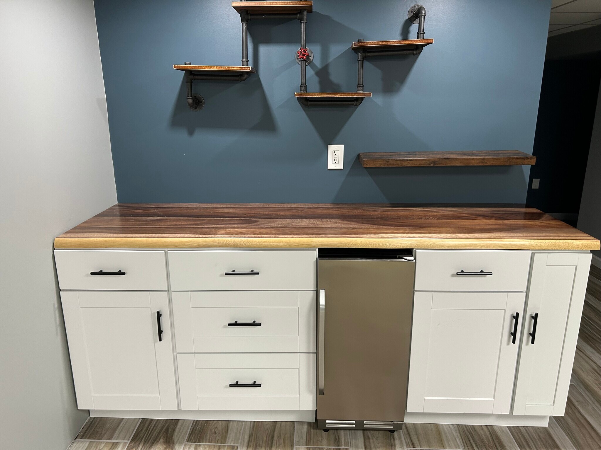 Building Photo - 6838 Moccasin St