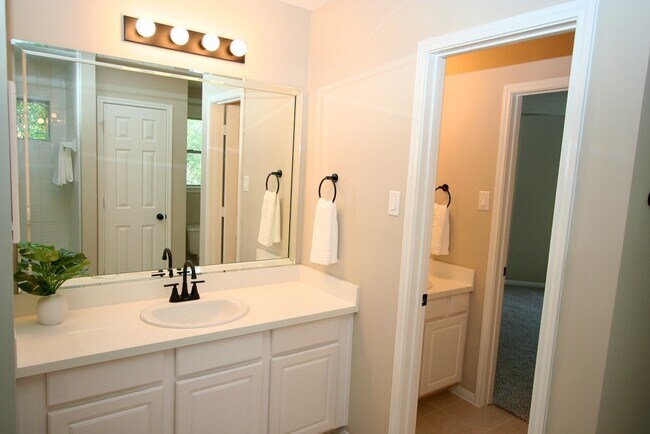 Building Photo - 13527 Catalano Ct