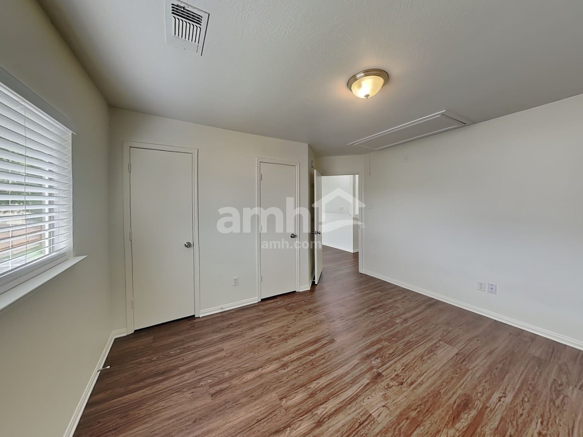 Building Photo - 6027 Coventry Falls