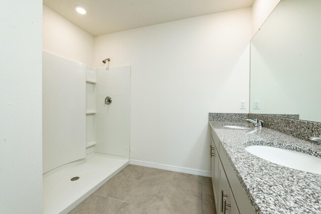 Building Photo - 194 Birch Tree Pl