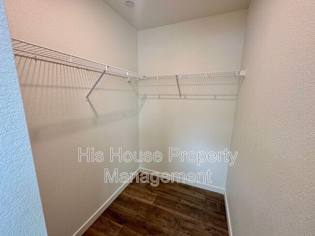 Building Photo - 3912 Pinnacles Ct