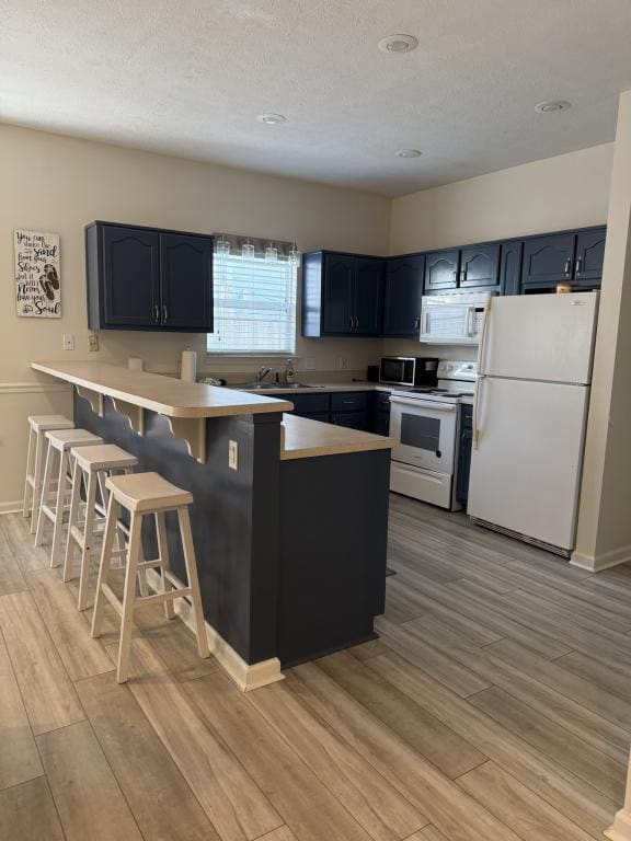 Building Photo - 7908 Sunset Ave