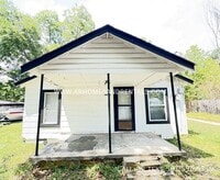 Building Photo - 1416 AR-161