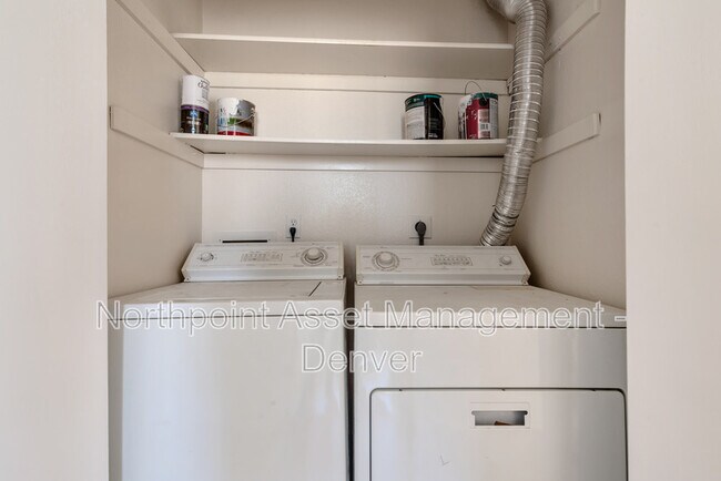 Building Photo - 149 S Zang Way