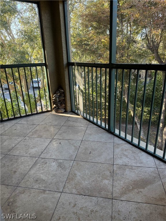 Building Photo - 8861 Colonnades Ct W