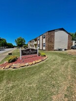 Building Photo - Village Meadows Apartments