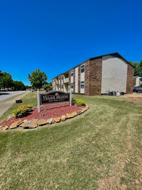 Building Photo - Village Meadows