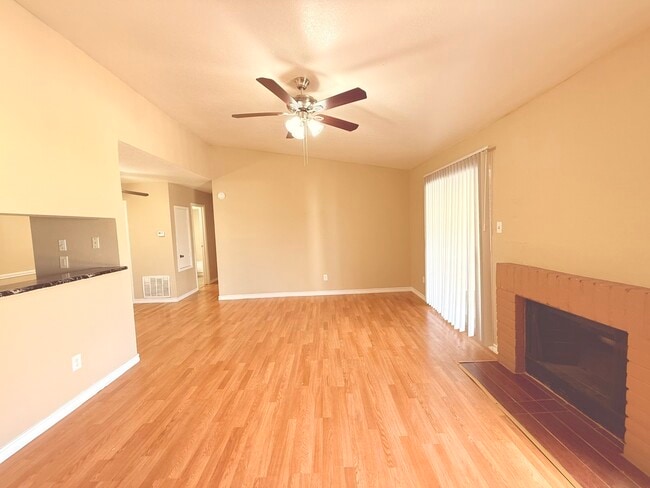 Building Photo - 12655 Ashford Meadow Dr