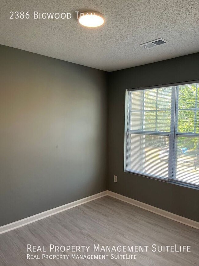 Building Photo - 2386 Bigwood Trail
