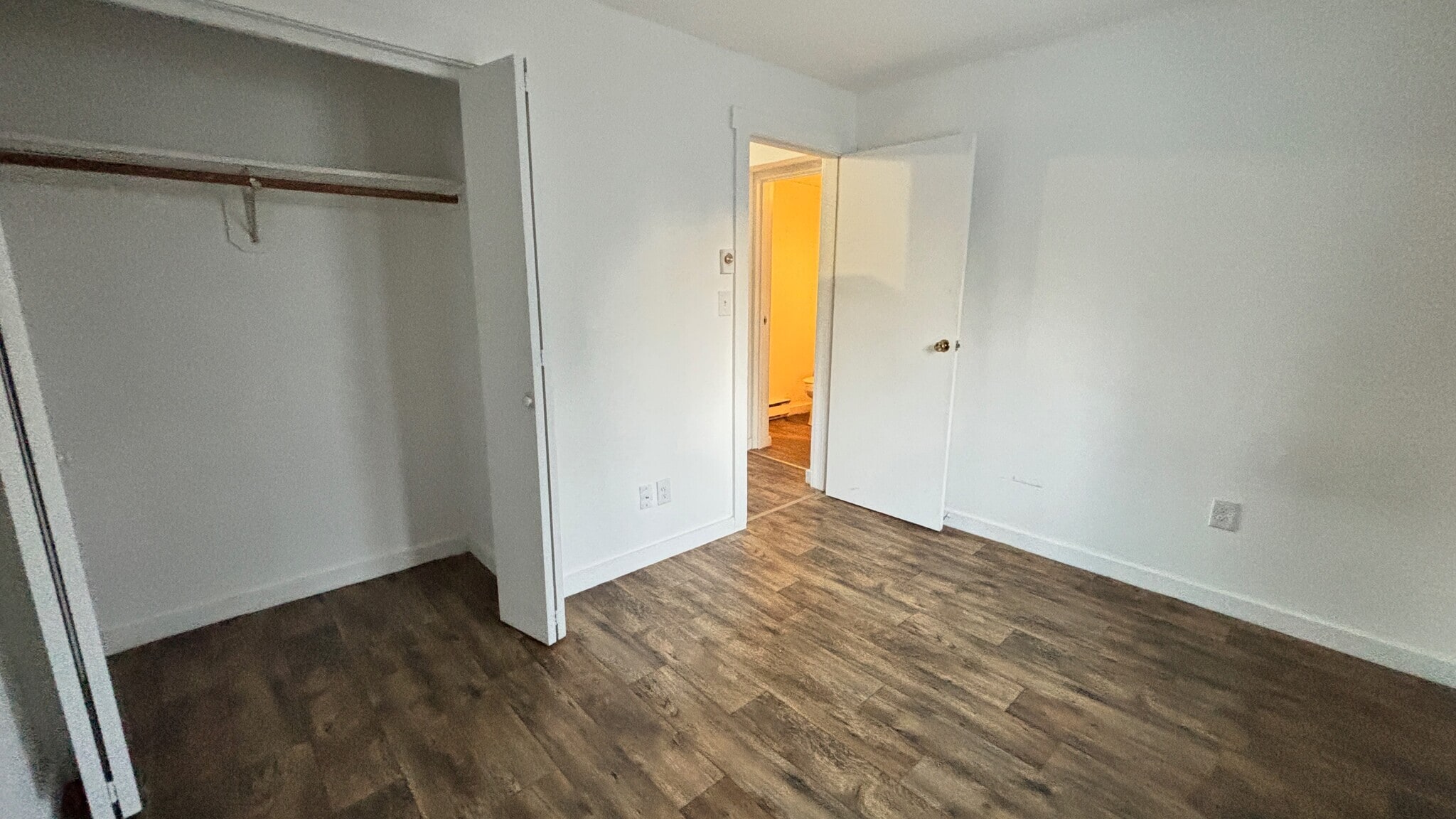 Building Photo - 6631 Chester Ave