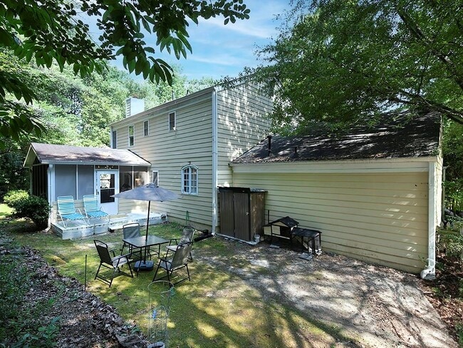 Building Photo - 2163 Heritage Trace Dr