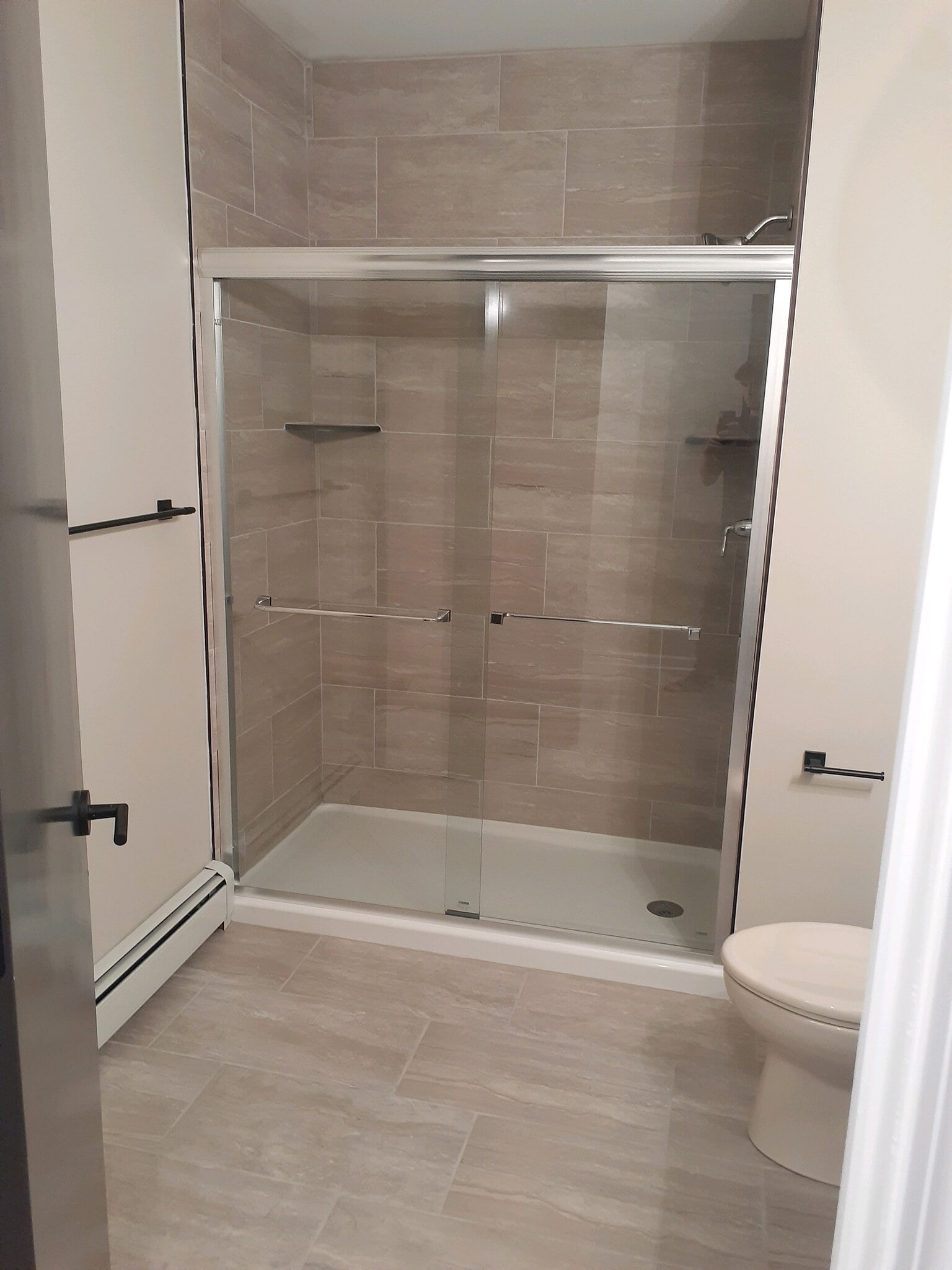 Building Photo - 1888 E 123rd St