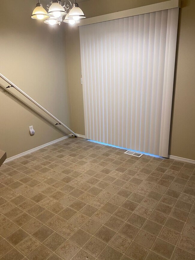 Building Photo - 136th Duplex