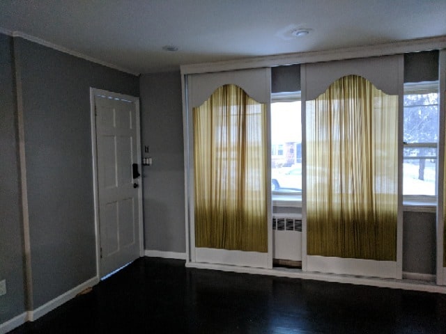 LIVING ROOM WINDOWS - 1403 James St