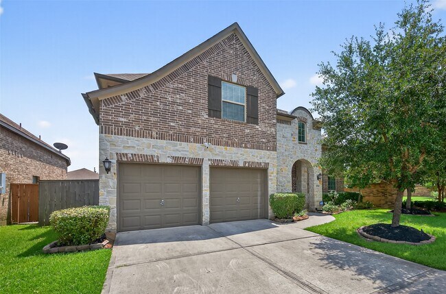 Primary Photo - 9702 Lauren Briar Ln