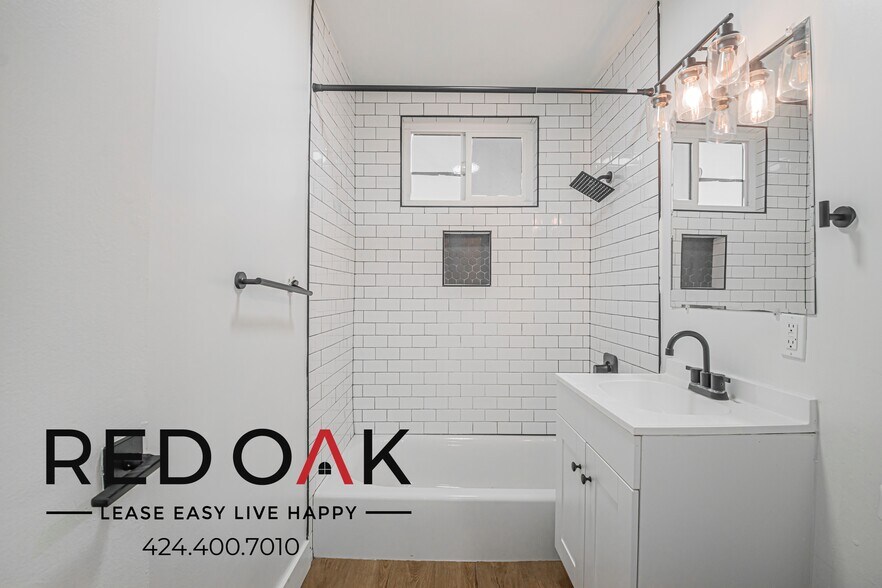 Building Photo - 340 W 87th St