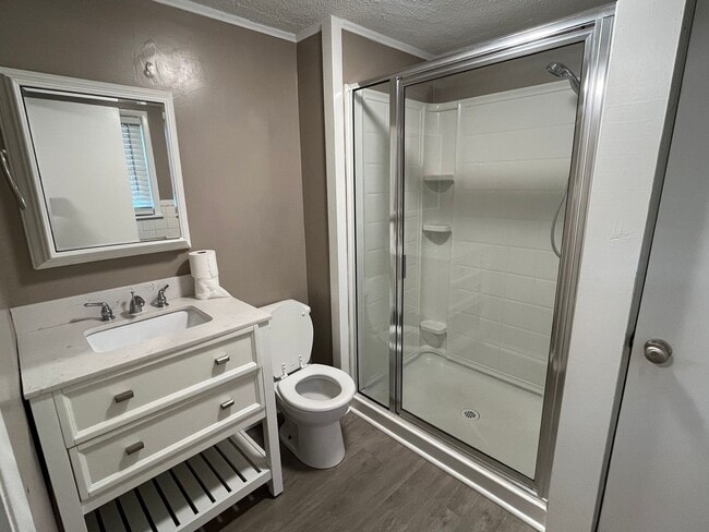 Building Photo - 204 N Frankfort Ave