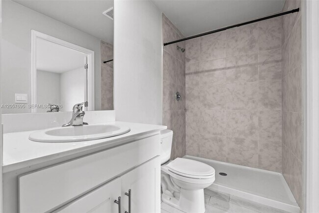 Building Photo - 7020 Ramrod Cir