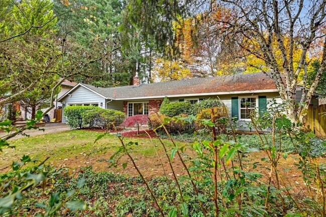 Building Photo - 13525 SW Roan Ct