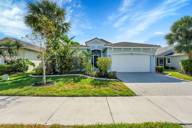 Building Photo - 515 SW Indian Key Dr