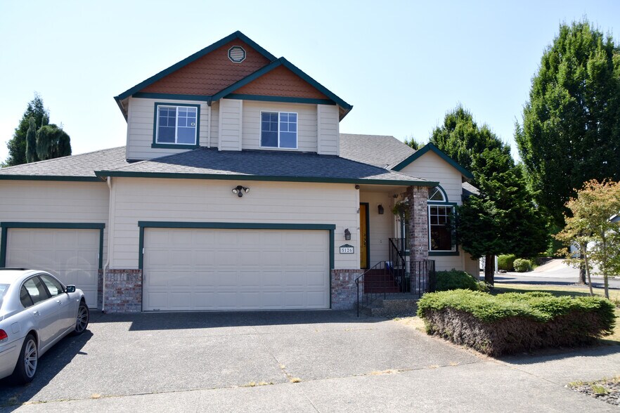 Building Photo - 5126 SE 16th Dr