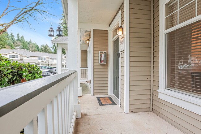 Building Photo - Newly Remodeled 3 bed 2.5 bath Townhome for Rent in Willow Grove Community