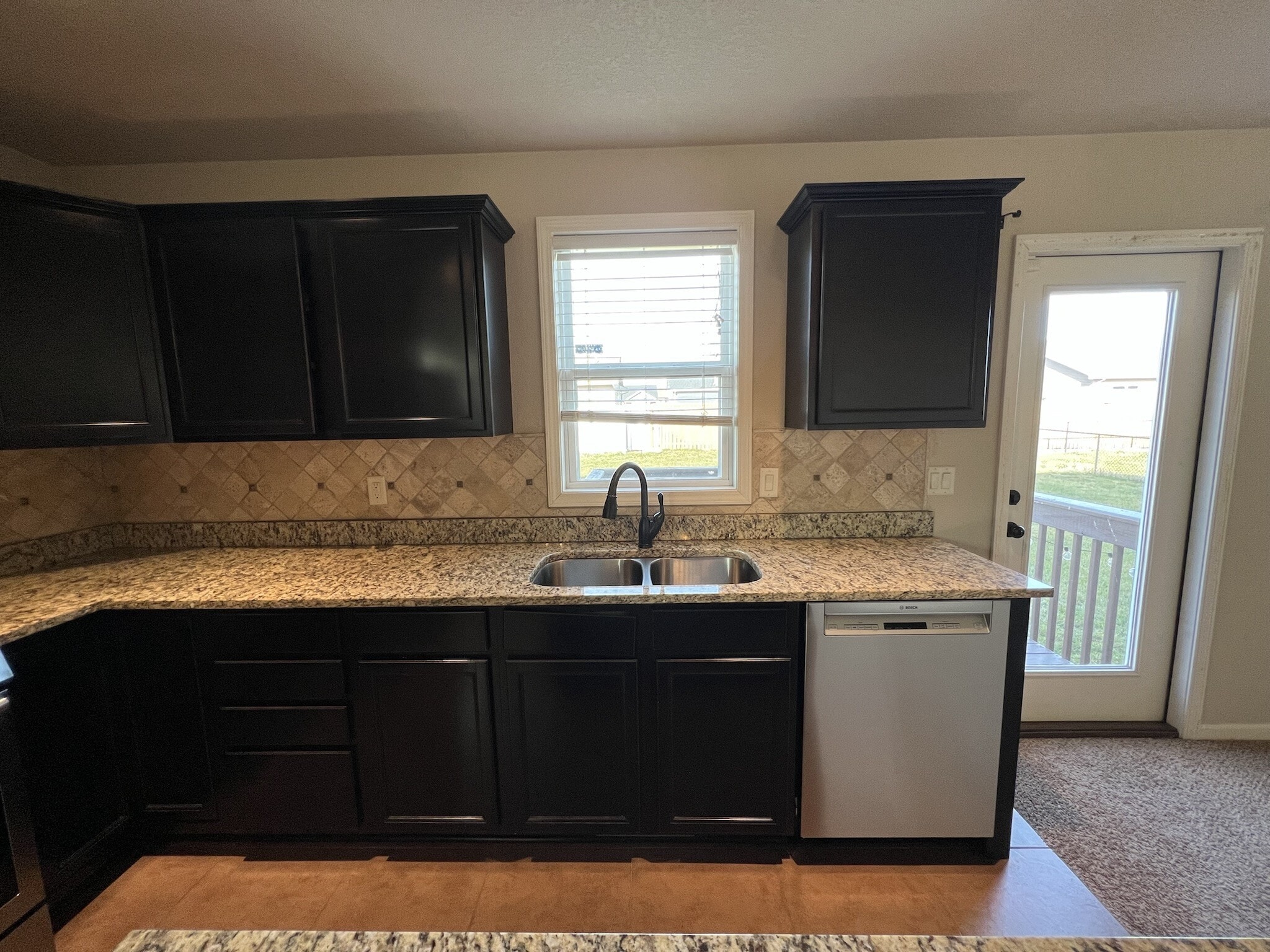 Building Photo - 9565 Red Sunset Ct
