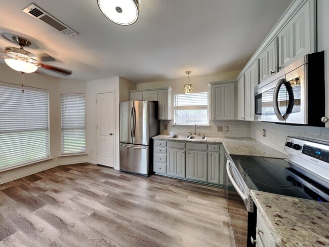 Building Photo - MOVE IN READY NOW IN KELLER ISD!