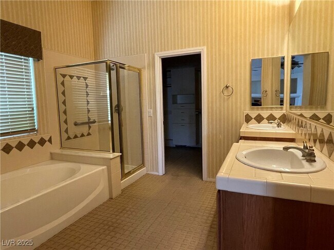 Building Photo - 8216 Romantic Sunset St