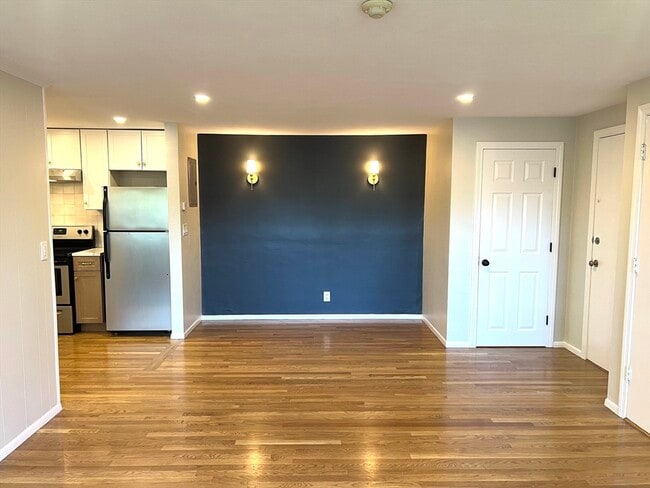 Building Photo - 4 Tara Dr