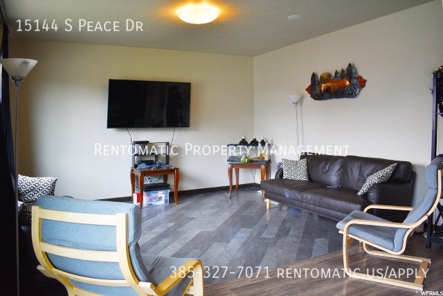 Building Photo - 15144 Peace Dr