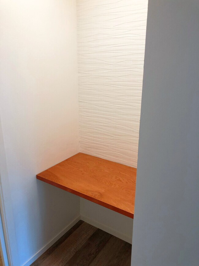 Built-in desk in bedroom - 1925 46th Ave