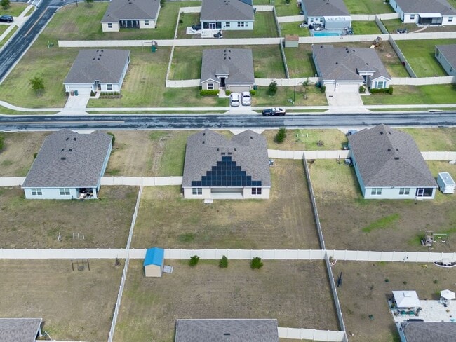 Building Photo - 1555 Ct-50