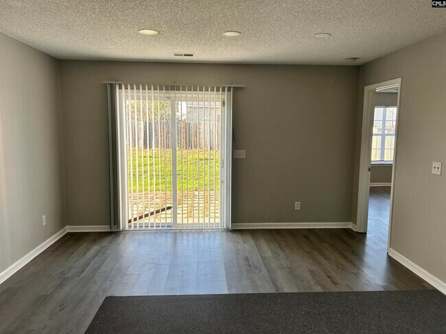 Building Photo - 218 Cogburn Rd