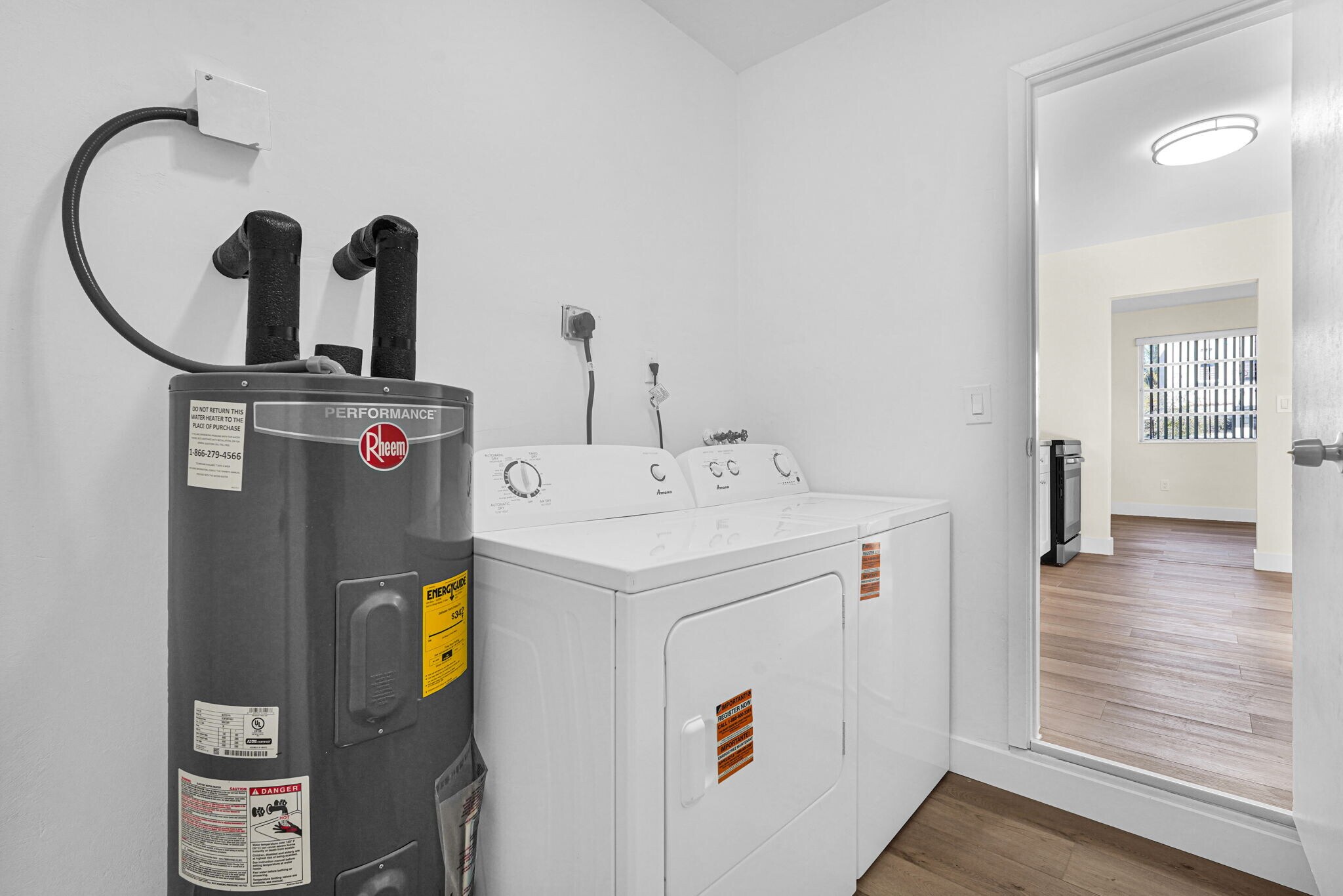 Building Photo - 135 NW 48th Ct