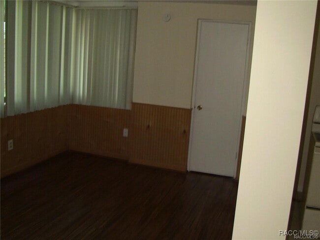 Building Photo - 6545 E Waverly St