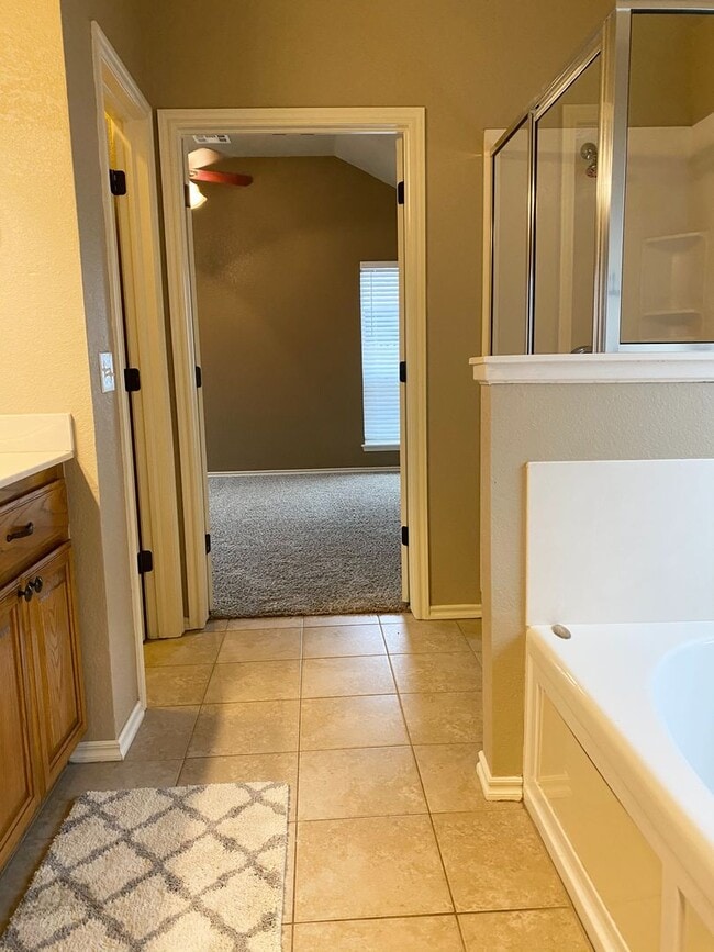 Building Photo - Great Family Home in the Heatherwood Addit...